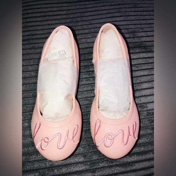 Ellen Degeneres Other - Ellen Degeneres Pink 'Love' Embroidered Kids Ballet Flats